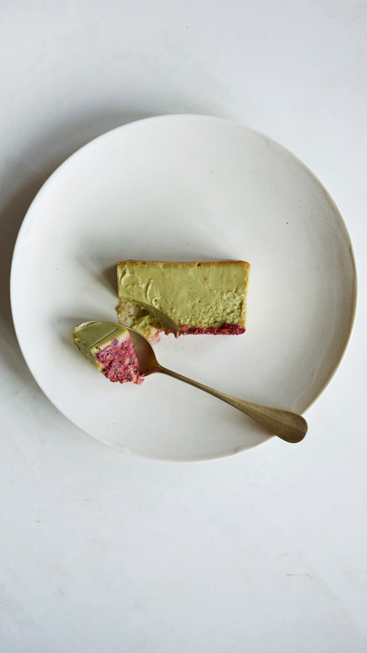 Mr. CHEESECAKE pistachio raspberry